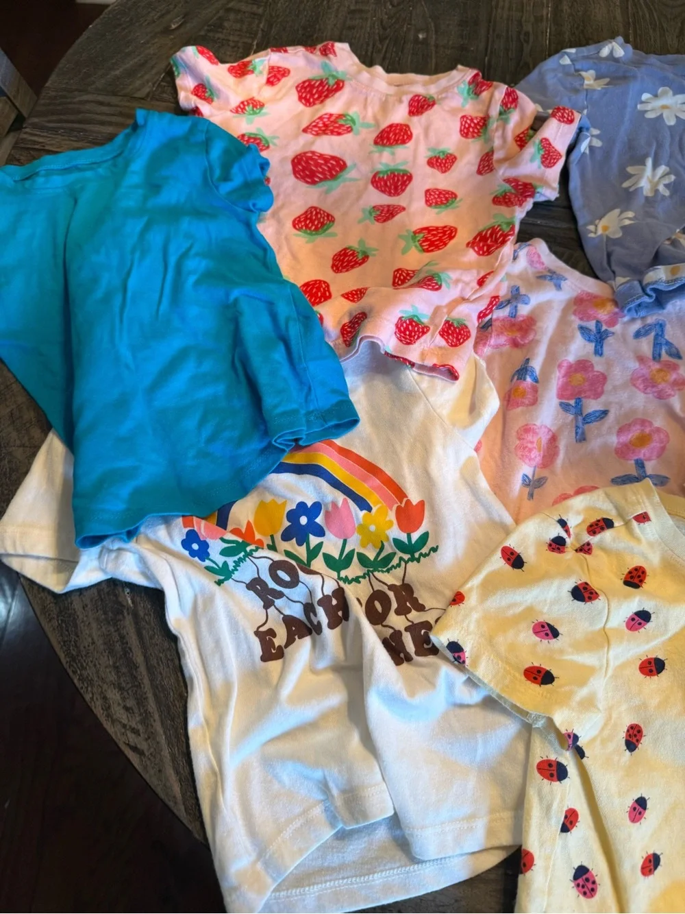 Girls Old Navy t shirt bundle size 4T